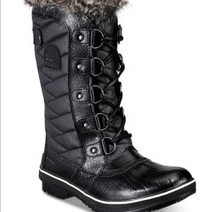 Sorel “Tofino” boots, great condition